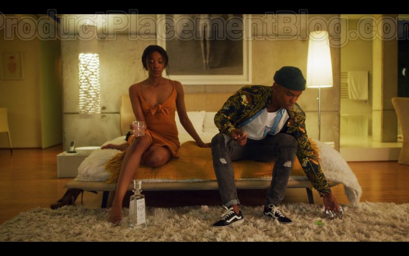 Vans Men's Black Shoes in Blood & Water S01E06 “Trippin'” (2020) (Image 1)