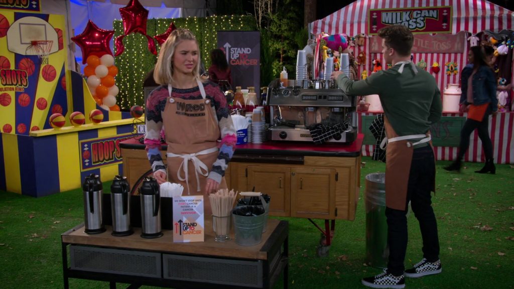 Vans Men's Sneakers in Alexa & Katie S04E05 “Speaking of Cancer” (2020) (Image 1)