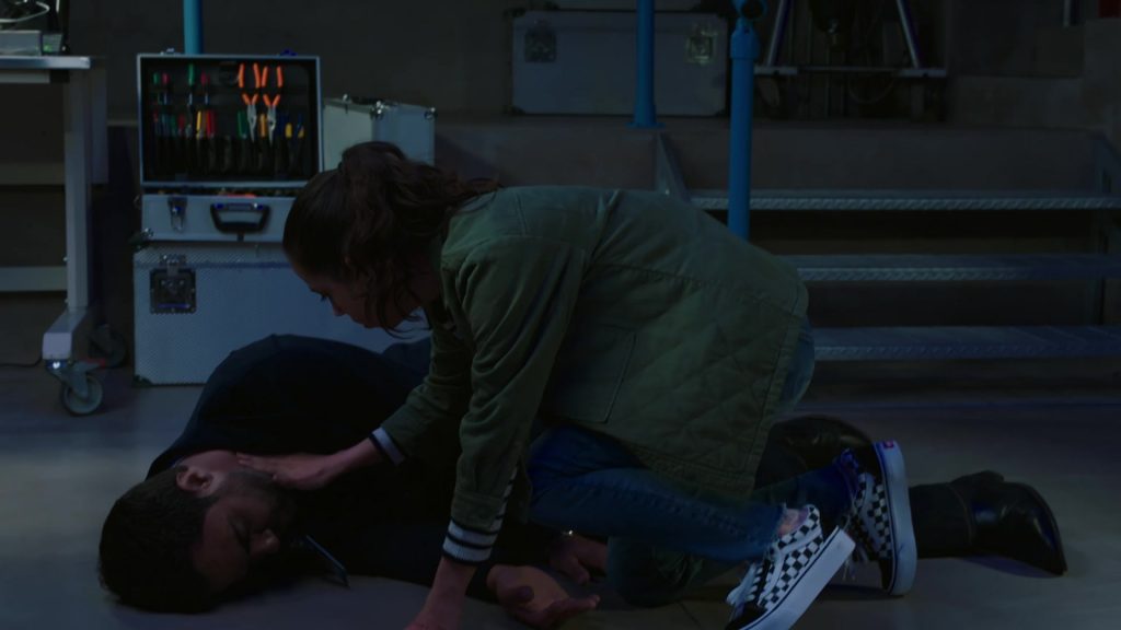Vans Old Skool Checkered Women's Shoes in NCIS - Los Angeles S12E16 “Signs of Change” (2021) (Image 1)