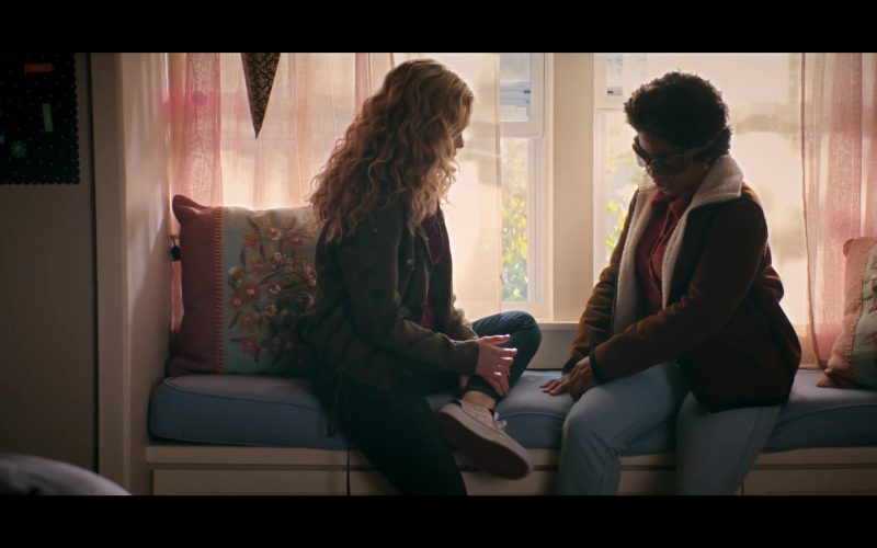 Vans Old Skool Platform Checkered Shoes of Brec Bassinger as Courtney Whitmore in Stargirl S01E05 “Hourman and Dr. Mid-Nite” (2020) (Image 1)