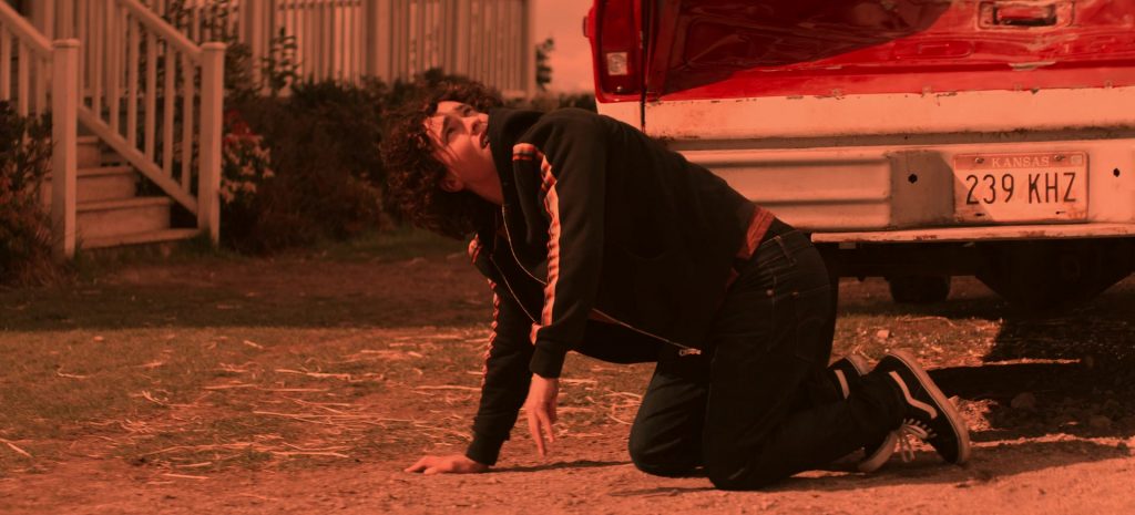 Vans Shoes Worn by Alex Garfin as Jordan Kent in Superman & Lois S02E14 “Worlds War Bizarre” (2022) (Image 1)