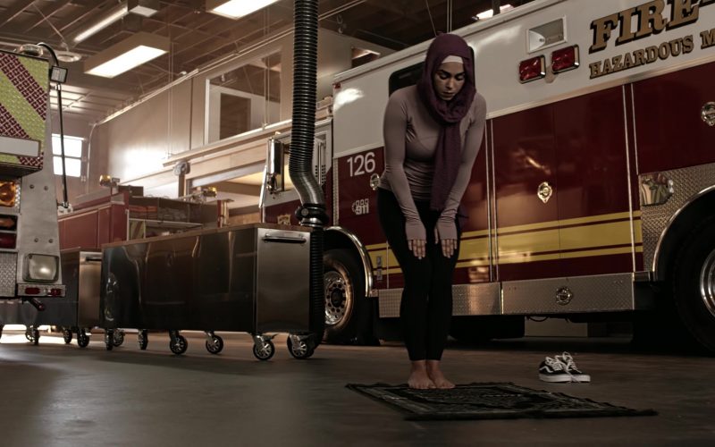 Vans Shoes Worn by Natacha Karam as Marjan Marwani in 9-1-1 - Lone Star Season 1 Episode 1 “Pilot” (2020) (Image 1)