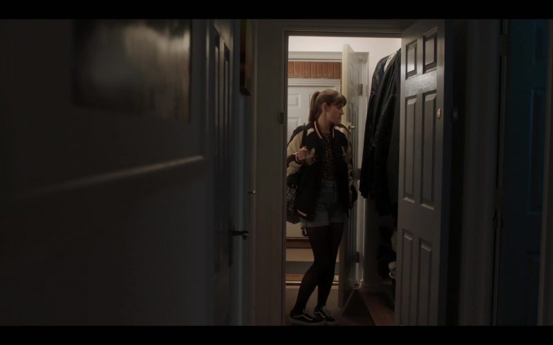 Vans Shoes in Casualty S39E15 “Jodie” (2025) (Image 1)