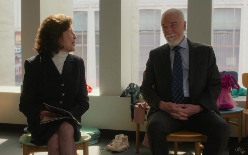 Vans Shoes in Etoile S01E07 “The Slip” (2025) (Image 1)