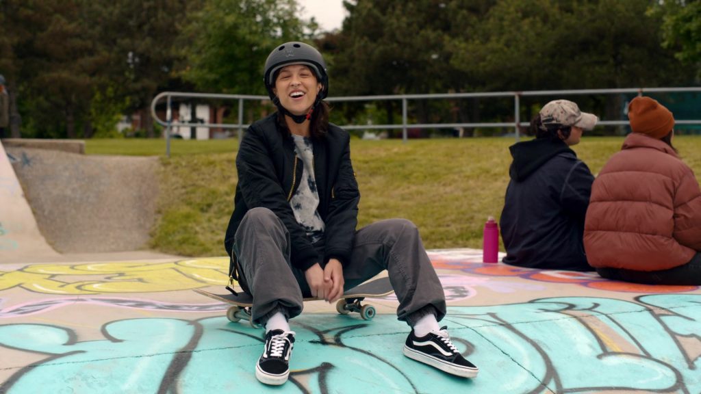 Vans Shoes in Ginny and Georgia S03E02 “Beep Beep Freaking Beep” (2025) (Image 3)