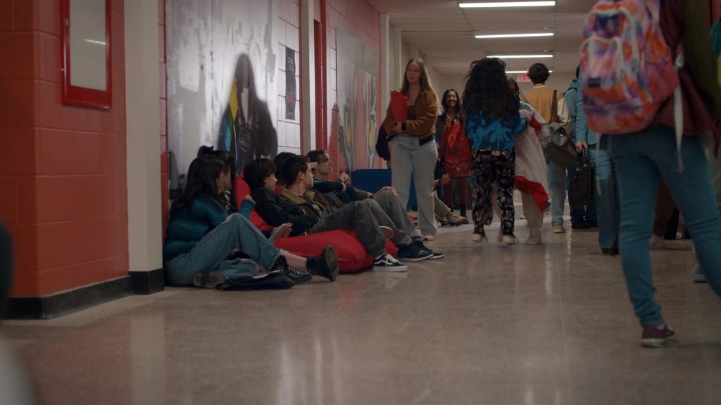 Vans Shoes in Ginny and Georgia S03E02 “Beep Beep Freaking Beep” (2025) (Image 5)