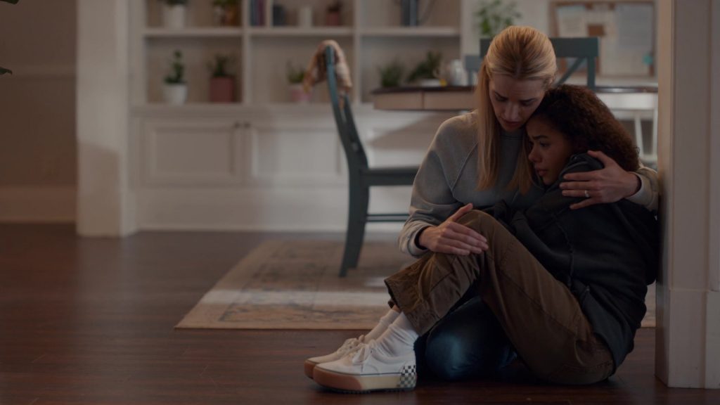 Vans Shoes in Ginny and Georgia S03E07 “That's Wild” (2025) (Image 5)