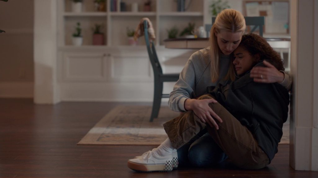 Vans Shoes in Ginny and Georgia S03E07 “That's Wild” (2025) (Image 6)