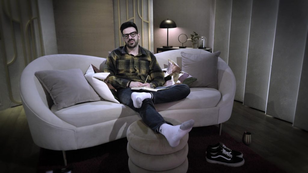 Vans Shoes in Love Is Blind S09E01 A Love that Sparkles (2025) (Image 5)