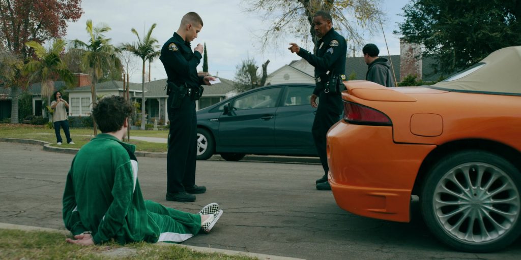 Vans Shoes in On Call S01E06 “L.A. Woman” (2025) (Image 1)