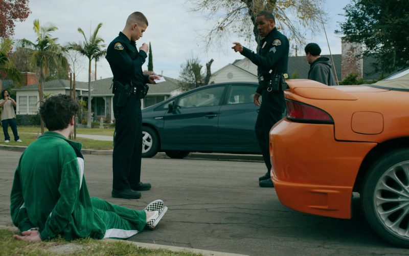 Vans Shoes in On Call S01E06 “L.A. Woman” (2025) (Image 1)