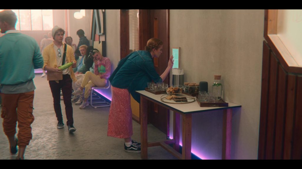 Vans Shoes in Sex Education S04E01 (2023) (Image 2)