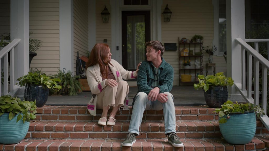 Vans Shoes in Sweet Magnolias S04E08 “Walls and Doors” (2025) (Image 4)