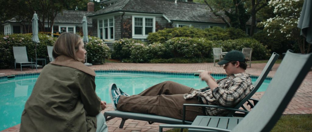 Vans Shoes in The Better Sister S01E01 “She's My Sister” (2025) (Image 2)