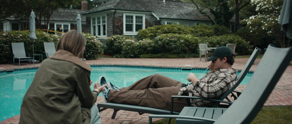 Vans Shoes in The Better Sister S01E01 “She's My Sister” (2025) (Image 4)