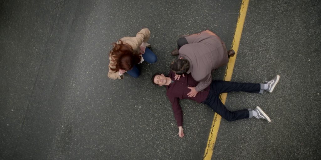 Vans Shoes in The Flash S09E10 “A New World, Part One” (2023) (Image 4)