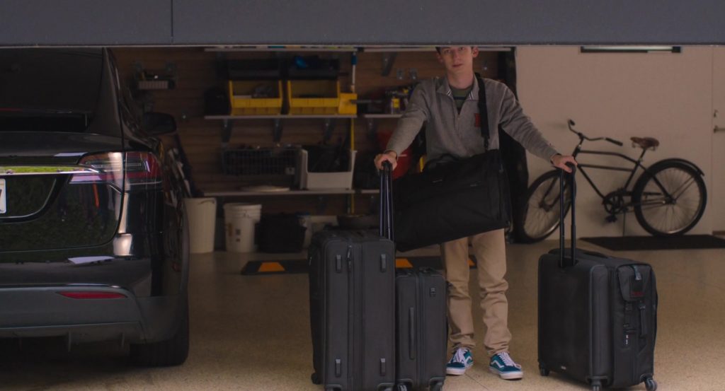 Vans Shoes of Andrew Barth Feldman as Percy Becker in No Hard Feelings (2023) (Image 12)