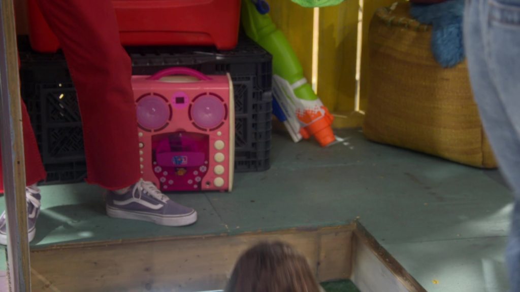 Vans Shoes of Lauren Lindsey Donzis as Hannah in Punky Brewster S01E07 “The Treehouse That Punky Built” (2021) (Image 1)