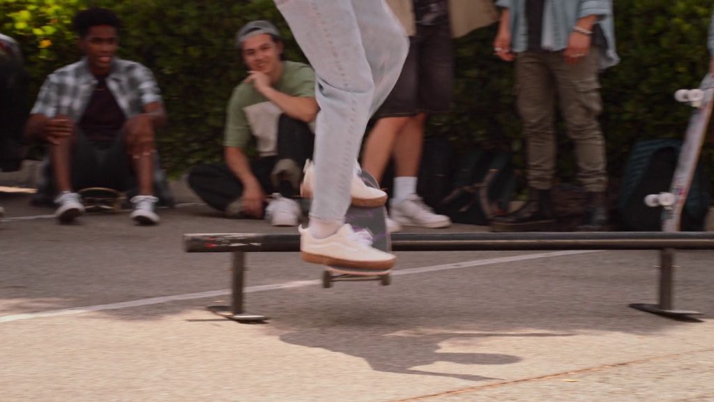 Vans Shoes of Michael Cimino as Ethan in Never Have I Ever S04E03 “…liked a bad boy” (2023) (Image 2)