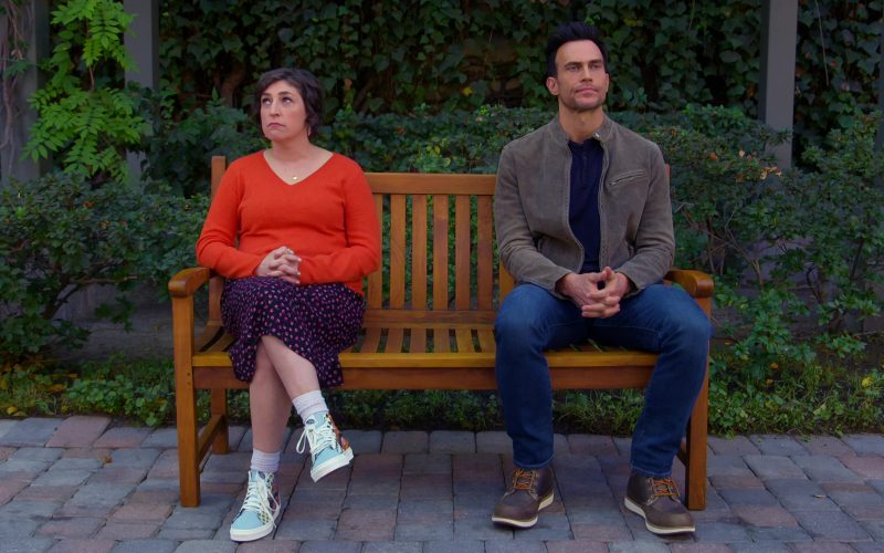 Vans Sk8-Hi Patchwork Sneakers of Mayim Bialik in Call Me Kat S01E05 “Cake” (2021) (Image 1)