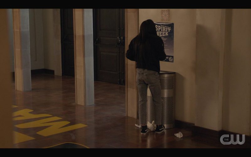 Vans Sk8-Hi Shoes Worn by Actress in All American S03E09 “Testify” (2021) (Image 1)