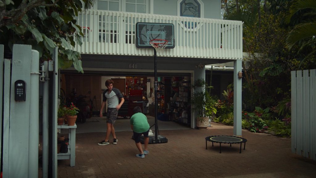 Vans Sneakers Worn by Actors in Doogie Kamealoha, M.D. S01E05 “Dunk Cost” (2021) (Image 1)
