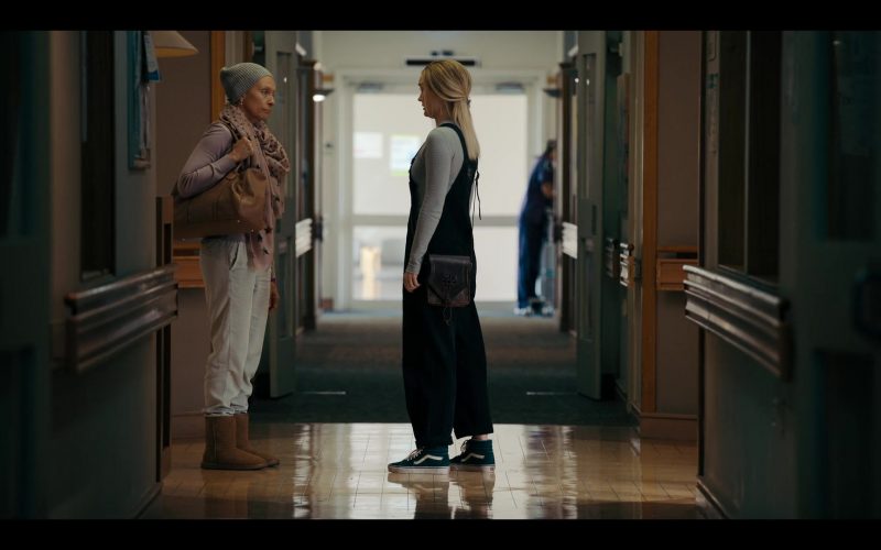Vans Sneakers Worn by Bella Heathcote as Andy Oliver in Pieces of Her S01E07 (2022) (Image 1)