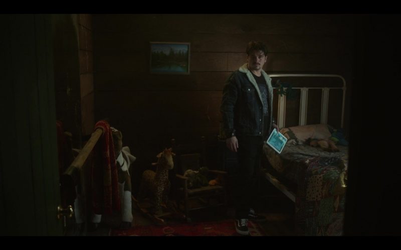 Vans Sneakers Worn by Jason Ritter as Pat in Raising Dion – Season 1, Episode 9, Issue #109 - Storm Killer (2019) (Image 1)