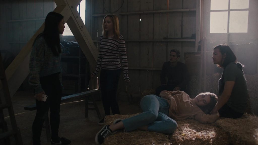 Vans Sneakers Worn by Liana Liberato as McKenna Brady in Light as a Feather – Season 2 Episode 16 …Brave as a Lion (2019) (Image 2)