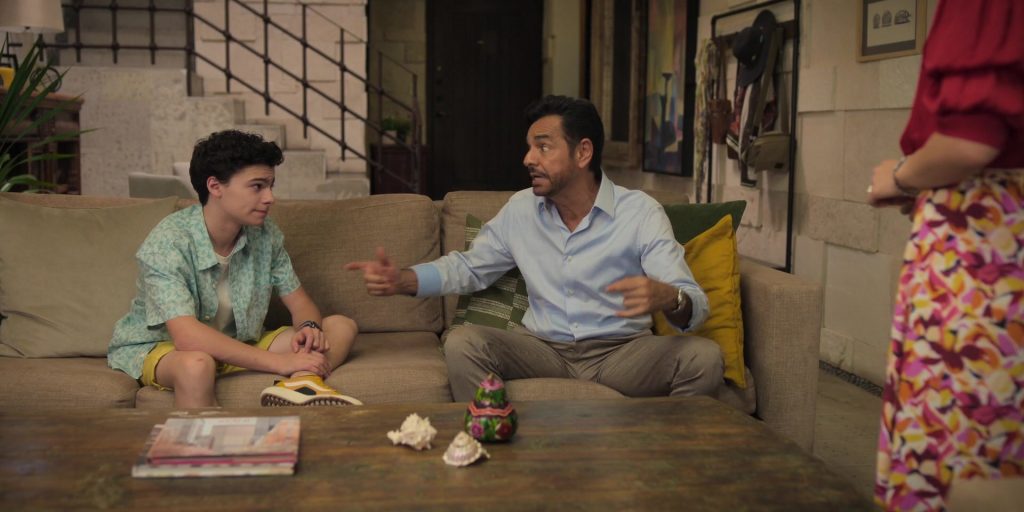 Vans Sneakers in Acapulco S03E01 “Just the Two of Us” (2024) (Image 2)