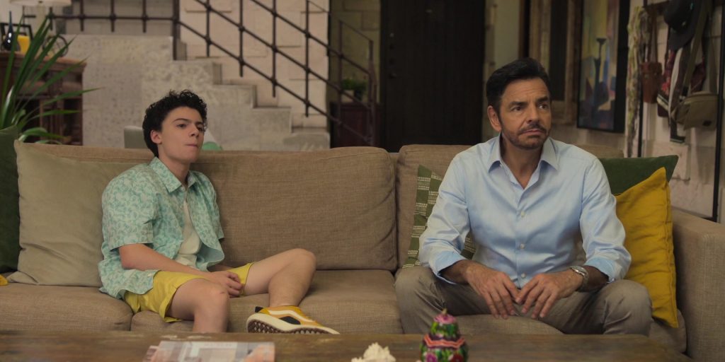 Vans Sneakers in Acapulco S03E01 “Just the Two of Us” (2024) (Image 20)