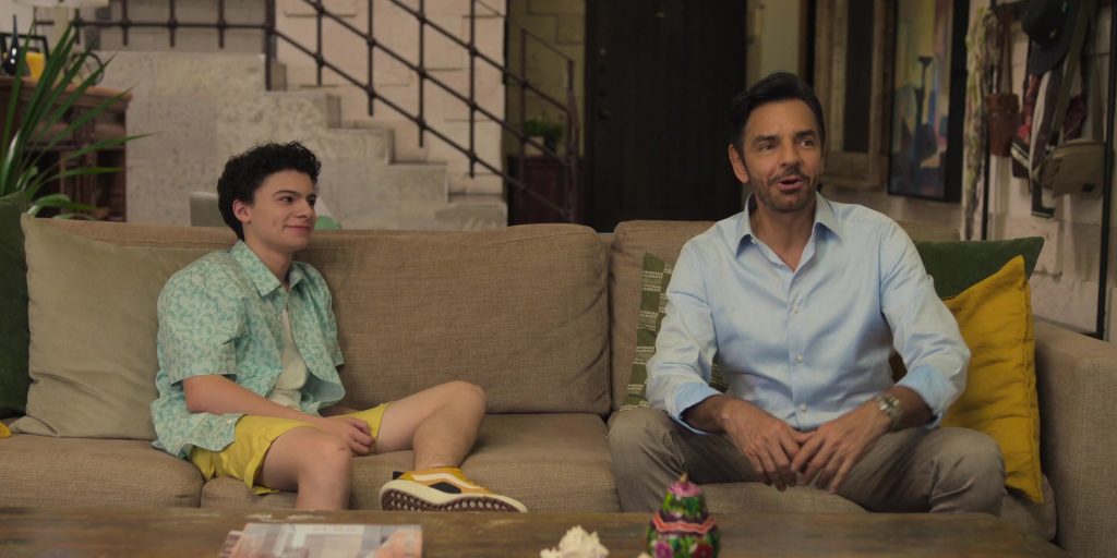 Vans Sneakers in Acapulco S03E01 “Just the Two of Us” (2024) (Image 23)