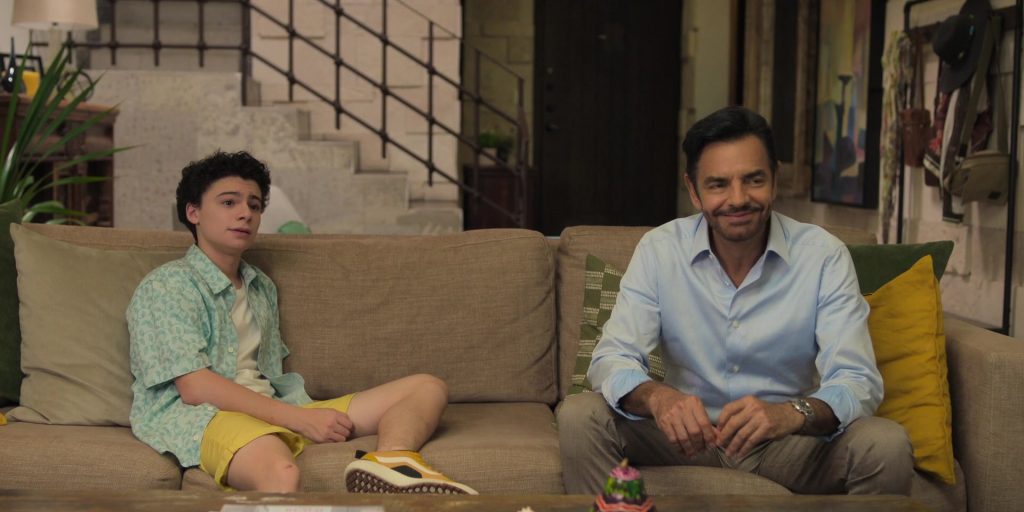 Vans Sneakers in Acapulco S03E01 “Just the Two of Us” (2024) (Image 25)