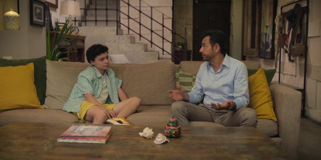 Vans Sneakers in Acapulco S03E01 “Just the Two of Us” (2024) (Image 4)