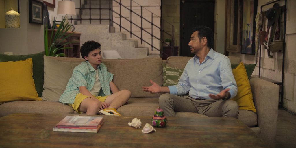 Vans Sneakers in Acapulco S03E01 “Just the Two of Us” (2024) (Image 5)
