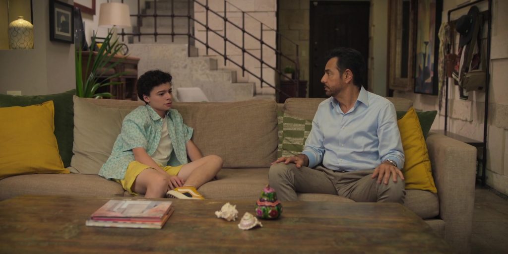 Vans Sneakers in Acapulco S03E01 “Just the Two of Us” (2024) (Image 6)