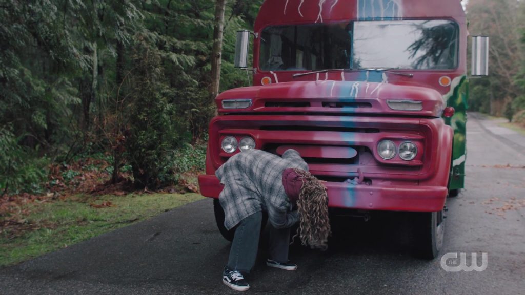 Vans Sneakers in Charmed S04E11 “Divine Secrets of the O.G. Sisterhood” (2022) (Image 2)