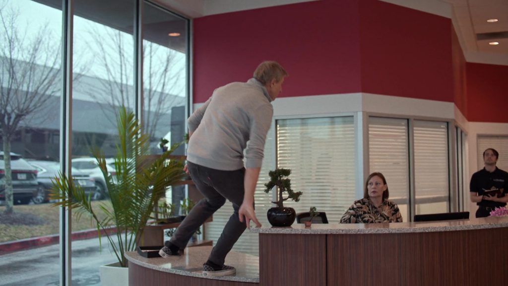 Vans Sneakers in Cobra Kai S06E05 “Best of the Best” (2024) (Image 1)