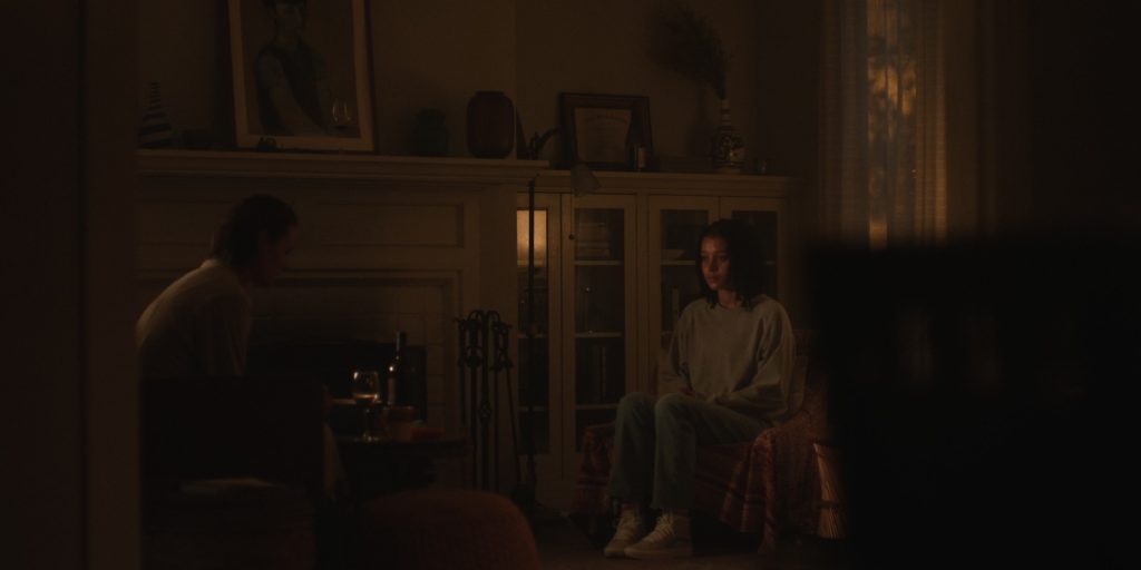 Vans Sneakers in Presumed Innocent S01E08 “The Verdict” (2024) (Image 7)