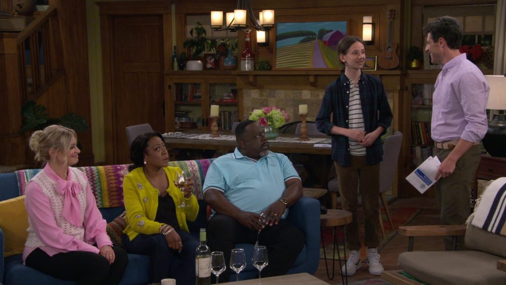Vans Sneakers in The Neighborhood S07E03 “Welcome to the Vote” (2024) (Image 10)