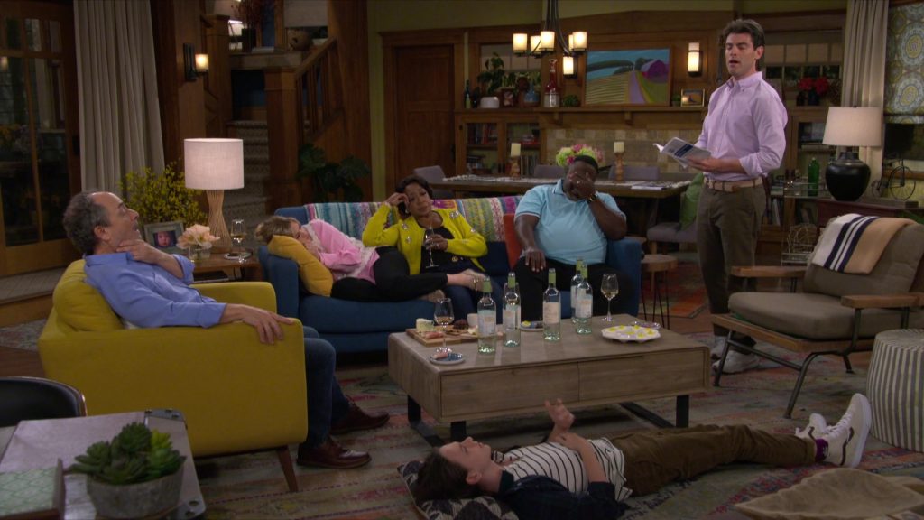 Vans Sneakers in The Neighborhood S07E03 “Welcome to the Vote” (2024) (Image 3)