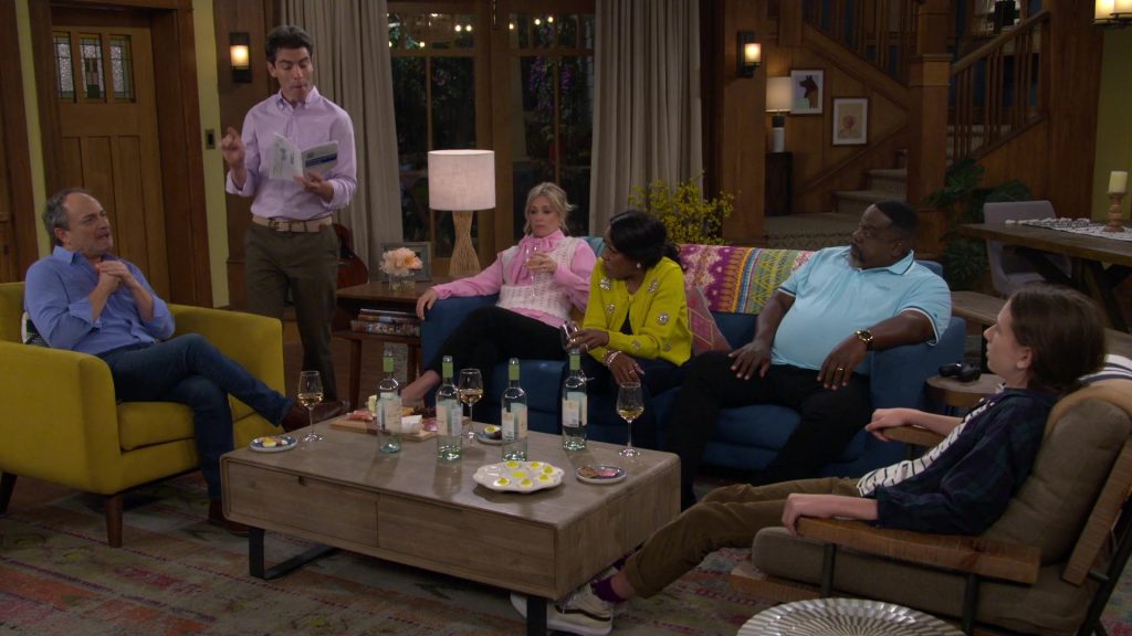Vans Sneakers in The Neighborhood S07E03 “Welcome to the Vote” (2024) (Image 6)
