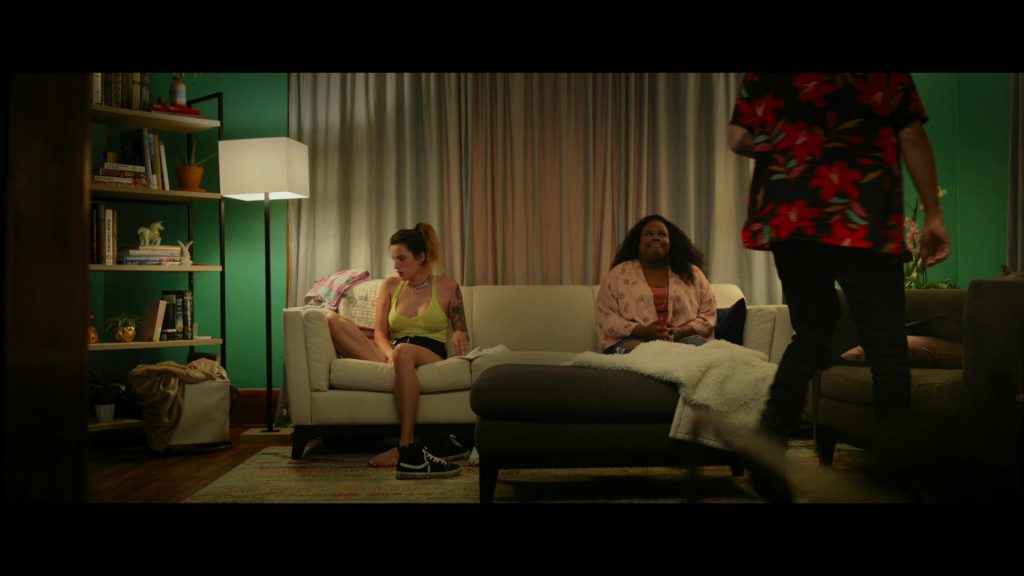 Vans Sneakers of Bella Thorne as Arielle Summers in Infamous (2020) (Image 1)