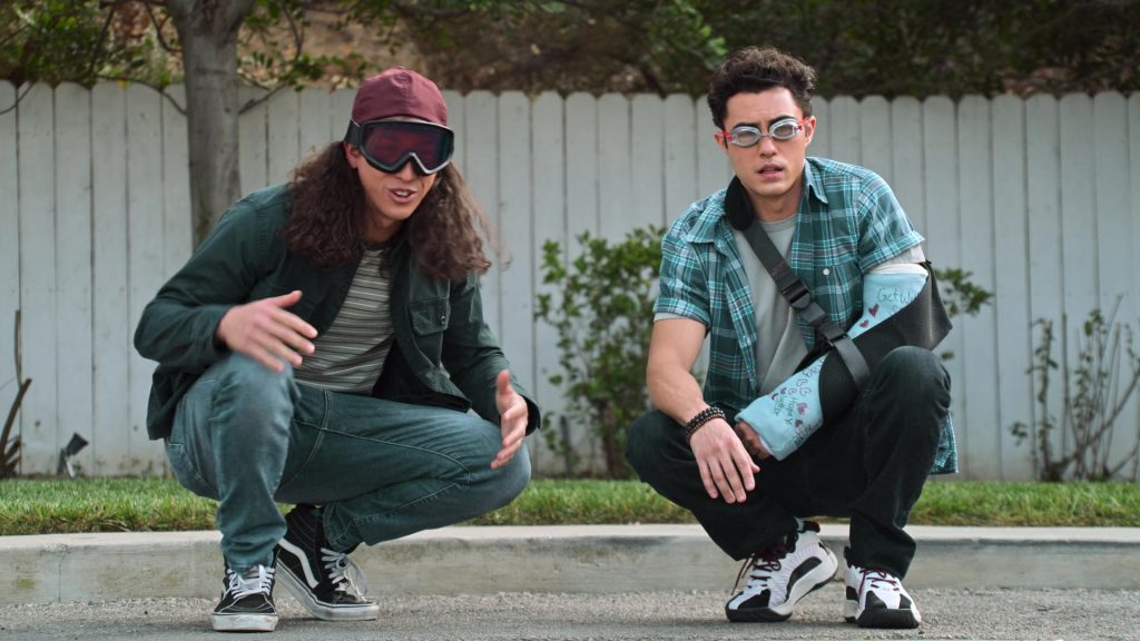 Vans Sneakers of Benjamin Norris as Trent Harrison in Never Have I Ever S02E03 “… opened a textbook” (2021) (Image 1)