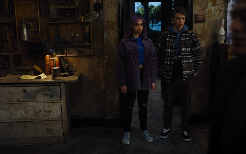 Vans Sneakers of Camila Moreno as Lourdes in Naomi S01E12 “Ready or Not” (2022) (Image 1)