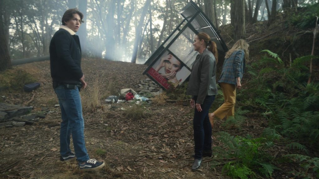 Vans Sneakers of Jack Martin as Josh Harris in La Brea S01E01 “Pilot” (2021) (Image 1)