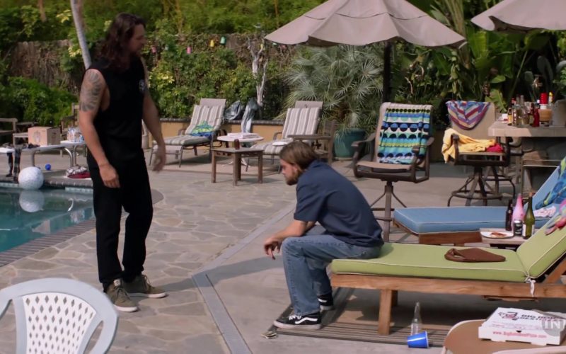 Vans Sneakers of Jake Weary as Deran Cody in Animal Kingdom S05E08 “Gladiators” (2021) (Image 1)
