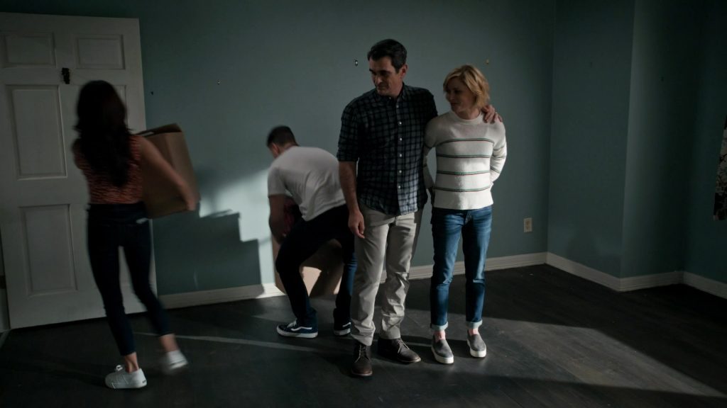 Vans Sneakers of Nolan Gould as Luke in Modern Family S11E18 “Finale Part 2” (2020) (Image 2)