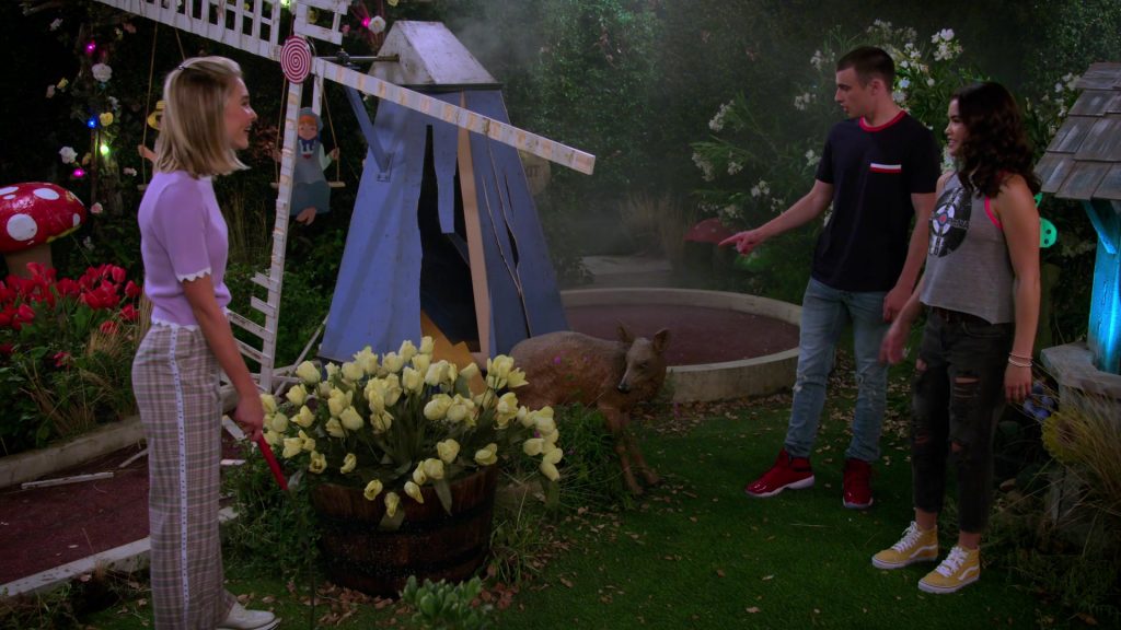 Vans Yellow Sneakers Worn by Paris Berelc in Alexa & Katie Season 3 Episode 8 “Panic! At The Putt-Putt” (2019) (Image 5)