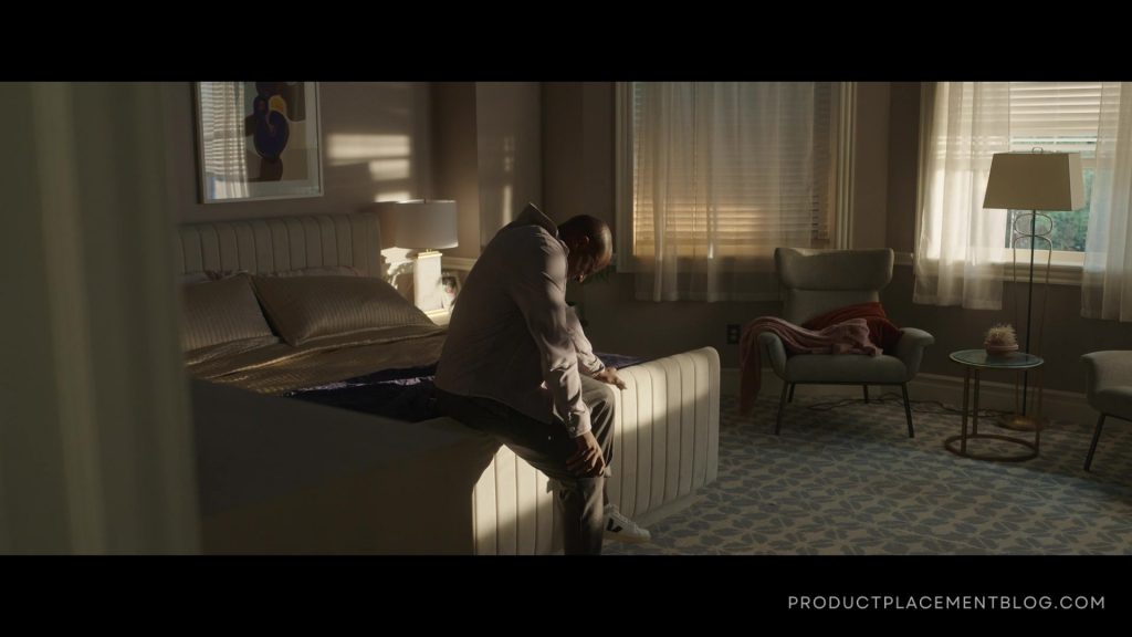 Veja Men's Shoes in The Best Man - The Final Chapters S01E08 “The Audacity of Hope” (2022) (Image 1)